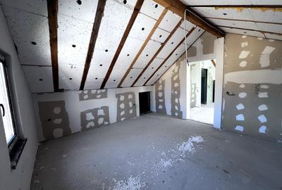 Casă individuală cu 5 camere cu Canalizare în Șendreni - 14