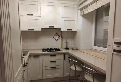 Garsonieră decomandată în Torontalului