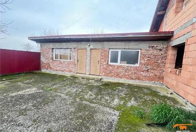 Casa la rosu P+M 129 mp ULIUC - 2