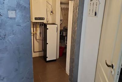 Garsonieră decomandată în Central - 4