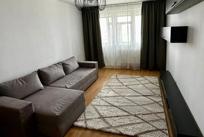 Apartament cu 3 camere decomandat în Tineretului