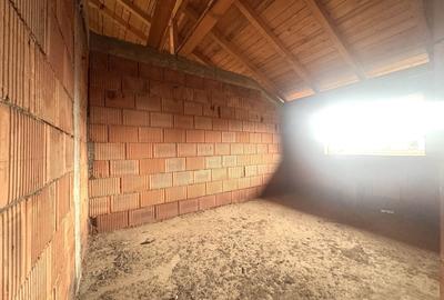 Casă individuală cu 7 camere cu Teren 400 Mp în Giroc - 12