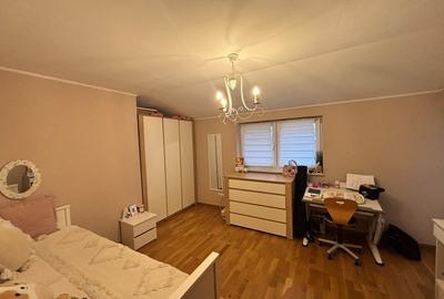 Casă cu 6 camere cu Garaj în Satu Nou de Jos - 11