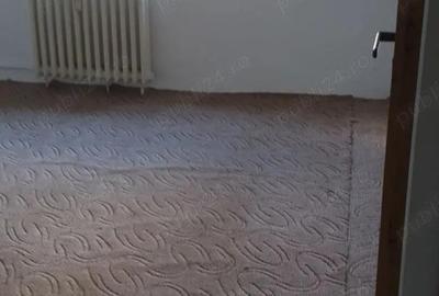 Apartament cu 2 camere decomandat în Titan