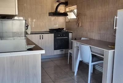 Casă cu 6 camere cu Teren 450 Mp în Geamăna - 10