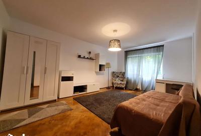 Garsonieră decomandată în Tătărași