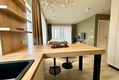 Apartament cu 2 camere semidecomandat, mobilat în Tractorul - 9