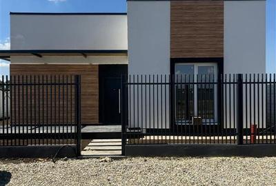 Casă cu 4 camere cu Teren 444 Mp în Berceni