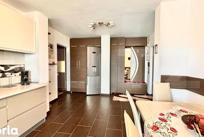 Apartament cu 3 camere în Nufărul