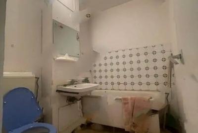 Mihai Bravu,bl.1980,reabilitat,Mixt,DECOMANDAT,Liber - 3