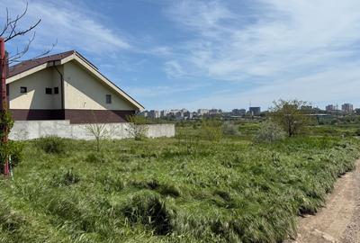 Teren Construcții intravilan de 598 mp, în Carrefour - 3