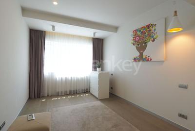 Apartament superb cu gradina | 2 garaje - 15