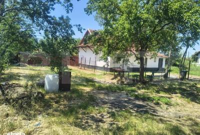Casă cu 3 camere în Central - 2