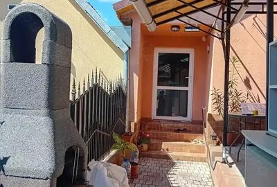 Vand casa individuala 99000 euro negociabil - 1