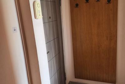 Apartament cu 3 camere semidecomandat în Dacia - 3
