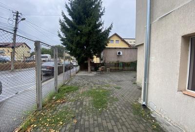 Casa cu 9 camere fiecare cu baie proprie Casa cu 9 camere fiecare cu baie proprie - 3