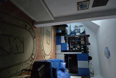 Casă cu Teren 479 Mp în Libertății - 3