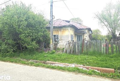 Casă cu 2 camere cu Teren 923 Mp în Scoarța - 2