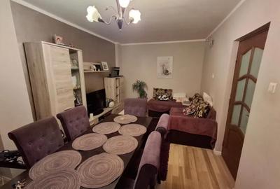 Apartament 3 camere, decomandat - zona Centrul Civic - 1