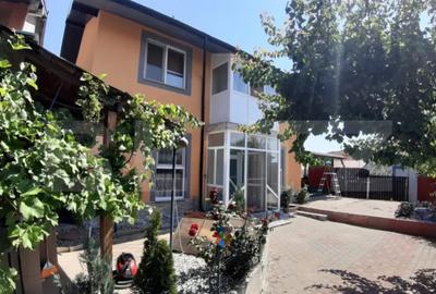 Casă cu 4 camere cu Teren 294 Mp în Central - 7