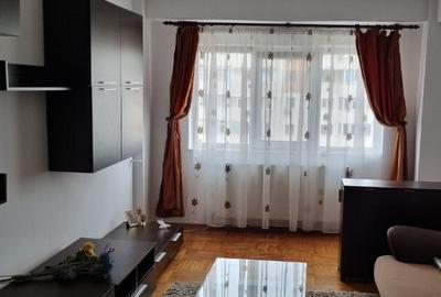 Ofer spre inchiriere apartament cu 3 camere central McDonald's - 1