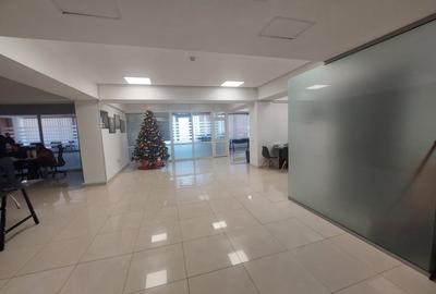 Centru - Bd. Mamaia , spatiu IDEAL BIROURI in cladire reprezentativa , 240 mp. - 3