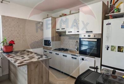 Casă cu 4 camere cu Teren 220 Mp în Sânpetru - 15