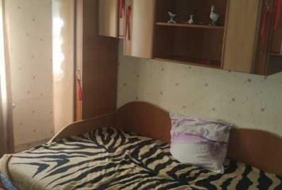 Apartament de 3 camere, zona linistita – la 5 minute de metrou 1 Decembrie - 2