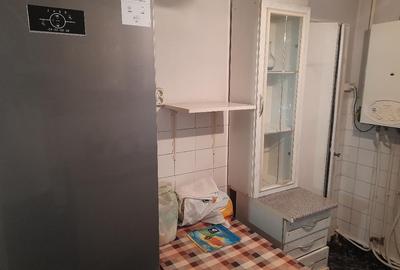 Apartament cu 3 camere decomandat în Progresul - 2