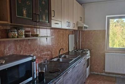 Apartament cu 4 camere decomandat în Zorilor