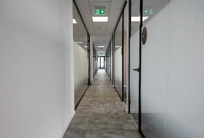 Spa?iu de birou privat pentru 3 persoane in Regus Vox Technology Park - 2