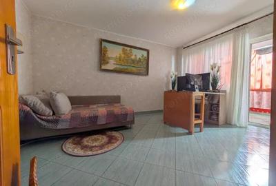 Nord - Parc, Apartament 3 camere decomandat, etaj 2/4, bloc 1984 - 5