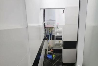 Spațiu comercial, de 68 mp, în Central - 9