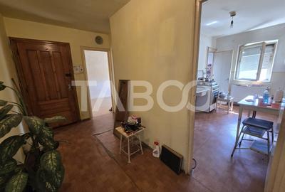 Apartament cu 3 camere semidecomandat în Făgăraș - 6