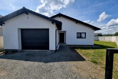 Casă individuală cu 3 camere cu Teren 454 Mp în Micești - 1
