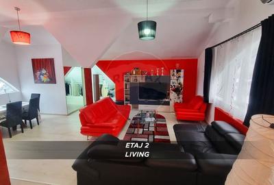 Casă cu 10 camere cu Teren 750 Mp în Central - 12