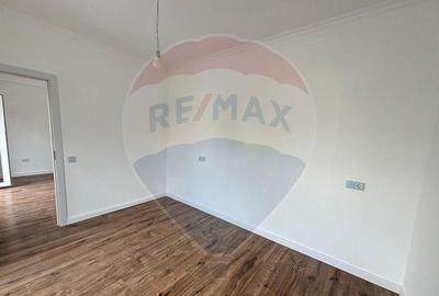 Spațiu comercial, de 40 mp, în Iosia - 16