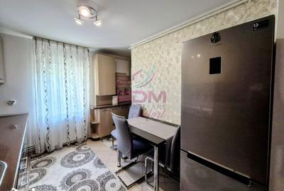 Apartament cu 3 camere semidecomandat în Central - 11