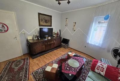 Apartament cu 3 camere în Central - 3