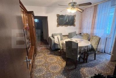 Apartament cu 3 camere semidecomandat în Central - 1