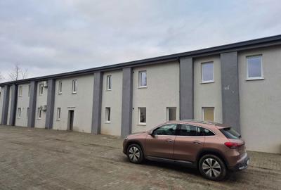Apartament cu 3 camere decomandat în Săvinești - 2