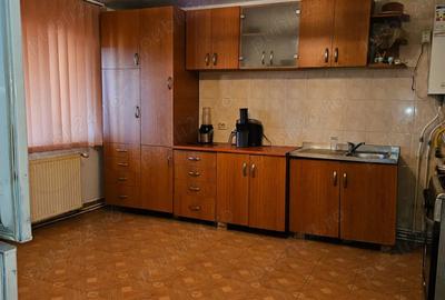 Casă cu 5 camere în Bărbătești - 2