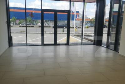 Spațiu comercial, de 122 mp, în Central - 2
