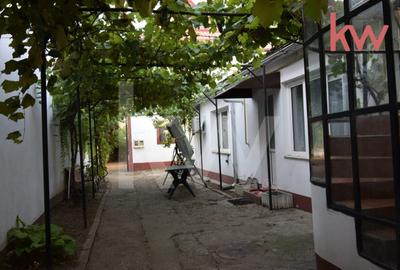 Casa 4 Dormitoare 166 mp Utili Mobilata Utilata Ecaterina Teodoroiu - 2
