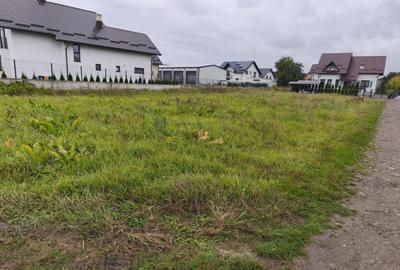 Oportunitate! Teren intravilan, 850mp, 50ml front , Radauti - 2