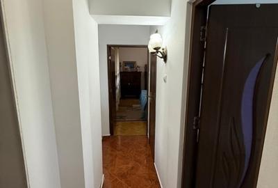 2 Camere D.  Păcurari Poștă Zona Moara de foc / Etaj 2/8 /62 mp / Renovat - 2