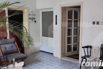 Casă cu 7 camere cu Teren 330 Mp în Central