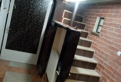 Inchiriez casa mica, cartier Avia?iei. - 2