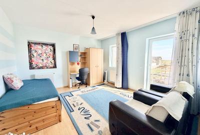 Casă cu 8 camere cu Teren 1229 Mp în Moșnița Nouă