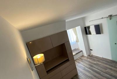 Apartament cu 3 camere decomandat în Central - 3